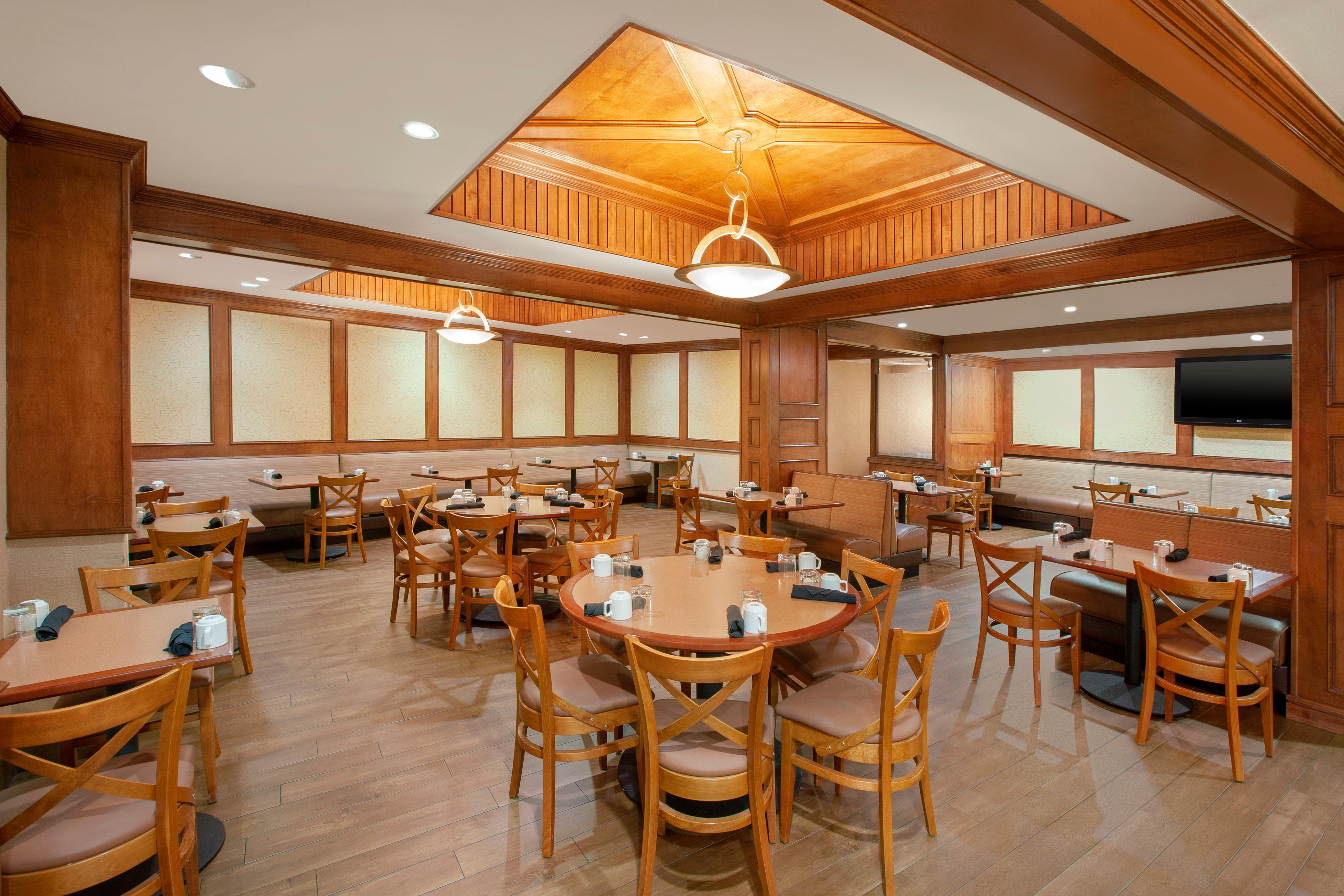 Holiday Inn Express Dallas Market Center By Ihg Εξωτερικό φωτογραφία