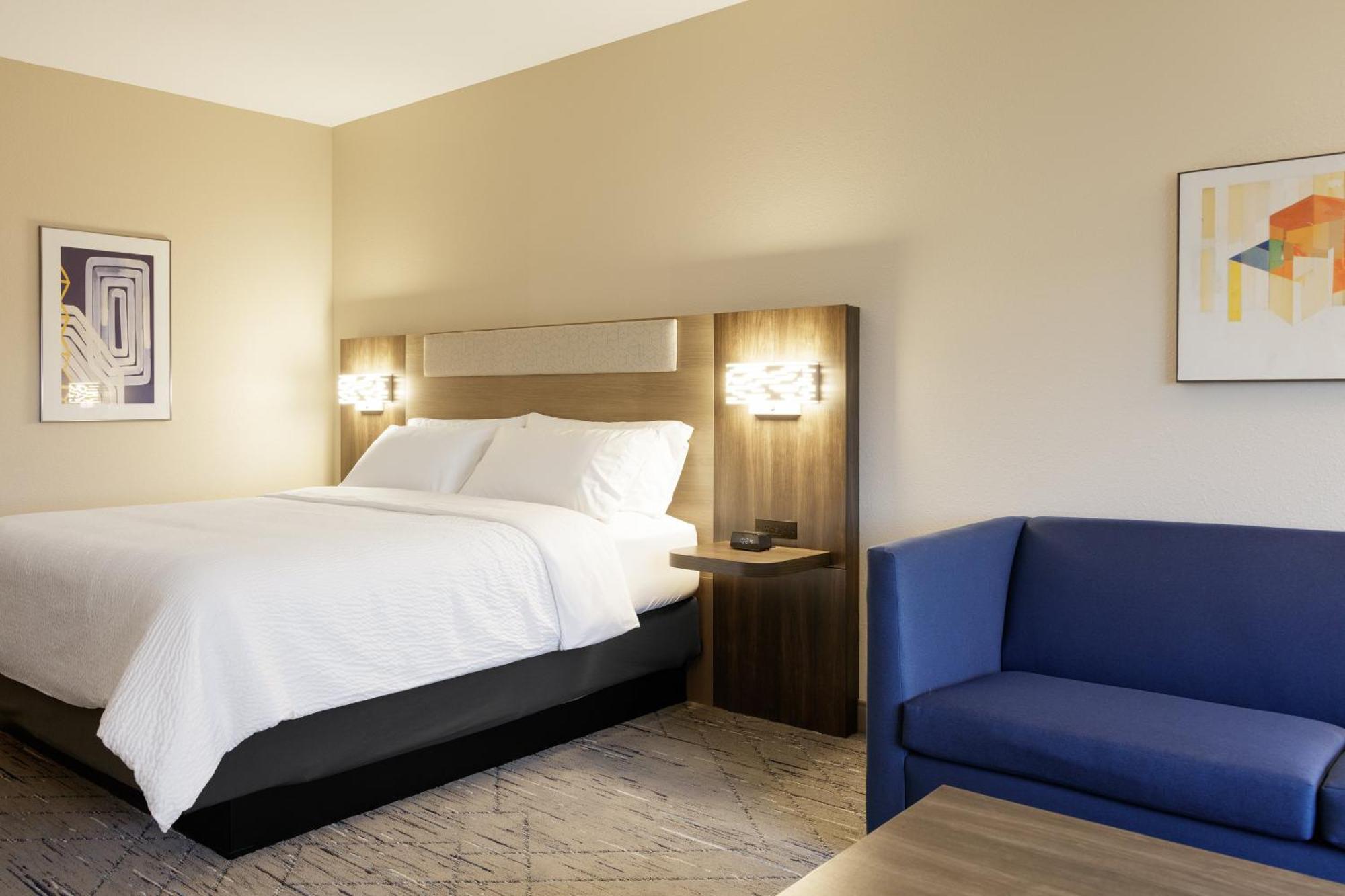 Holiday Inn Express Dallas Market Center By Ihg Εξωτερικό φωτογραφία